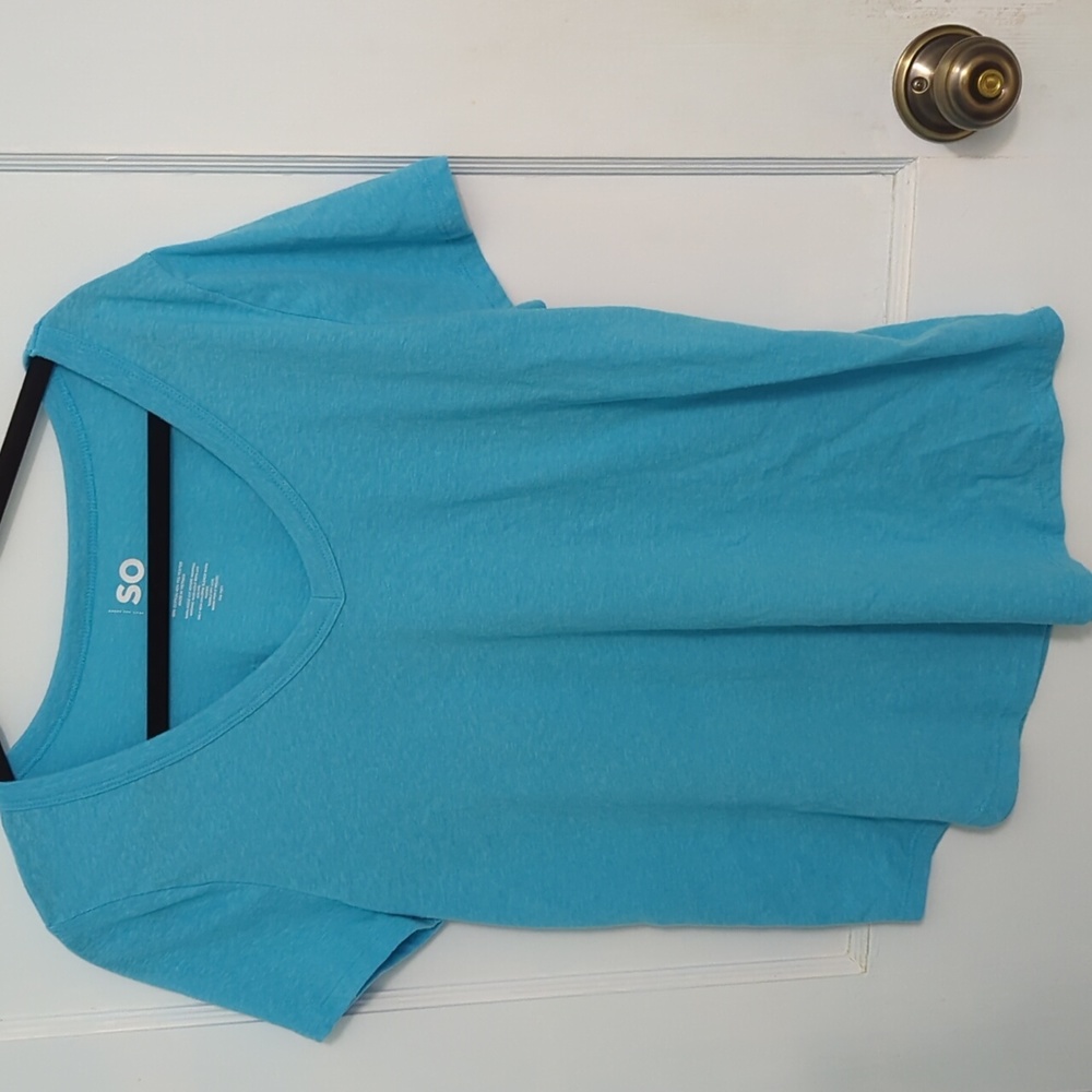 So Sz L Blue Short Sleeve V Neck Tee